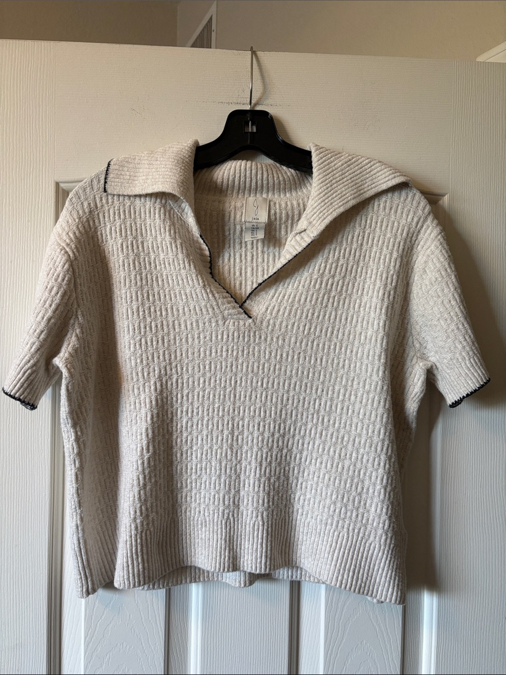 Joie Cropped Cream with Black Trim‎ V-Neck Sweater size S